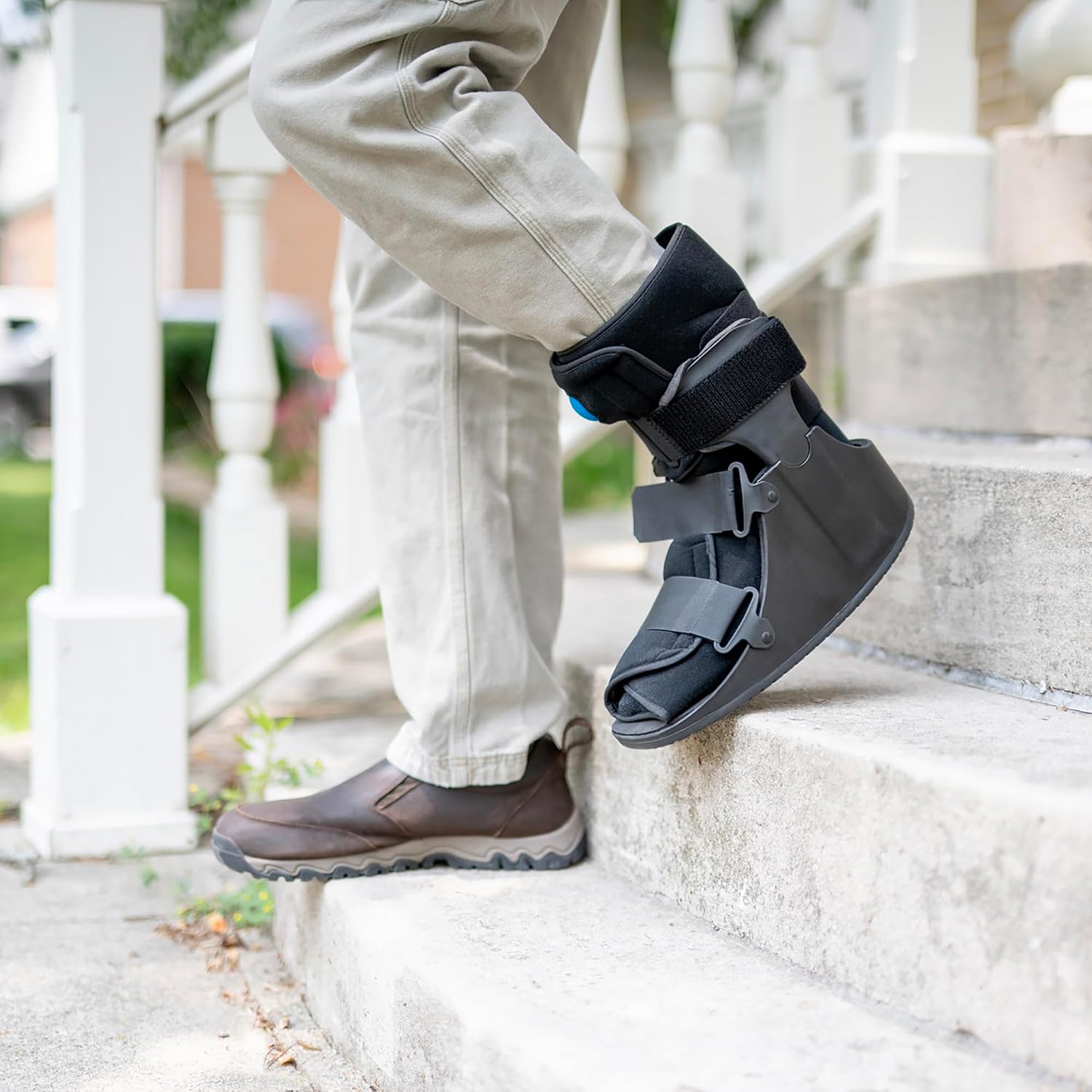 United Ortho USA14115 Short Air Cam Walker Boot Medium Black Walking Fracture Brace