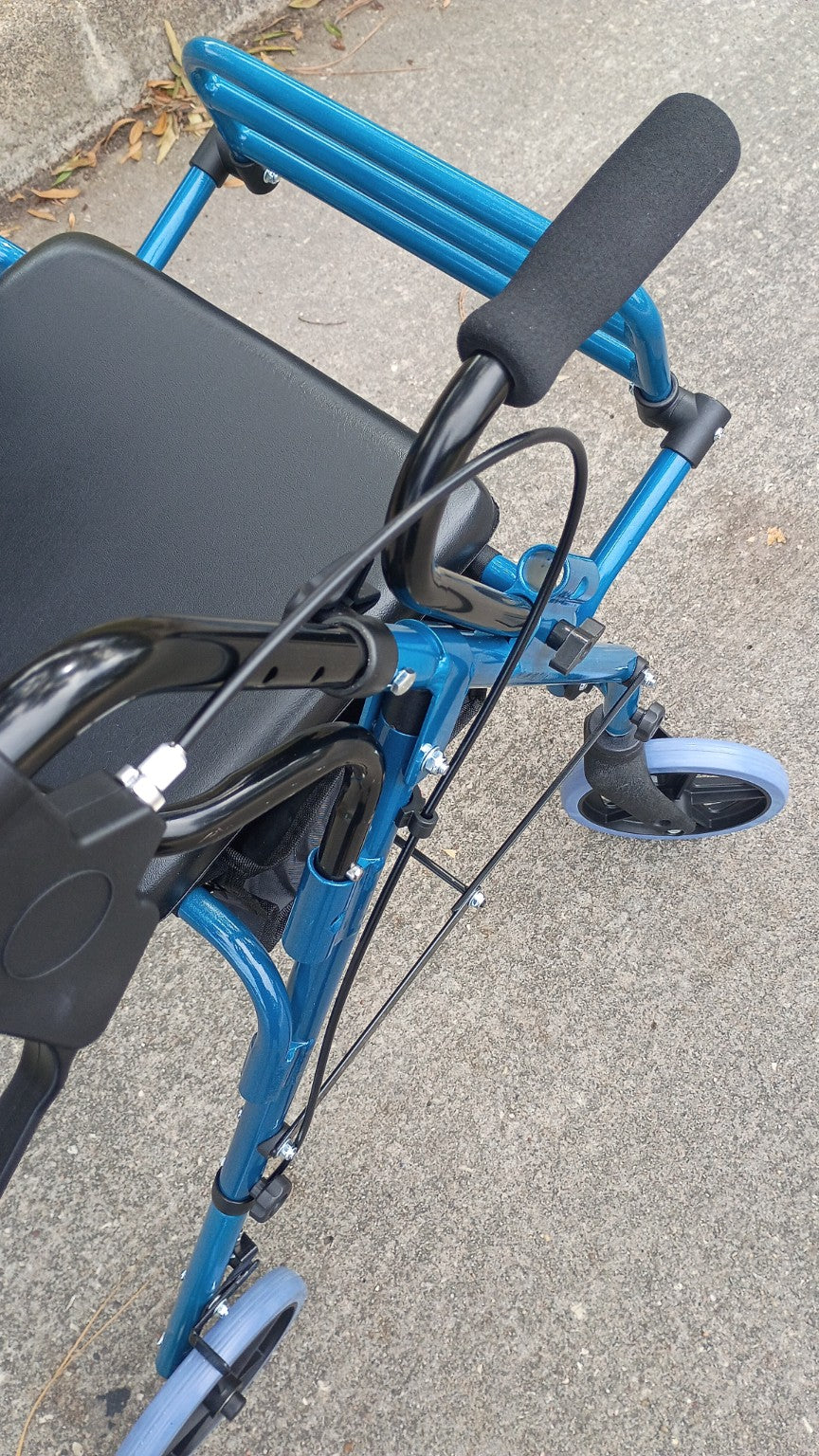 DeepTireh HY8500L 2-in-1 Rollator Walker Transport Chair Seat 300 lb Blue