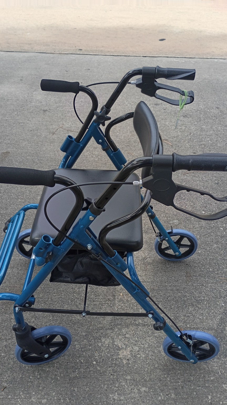 DeepTireh HY8500L 2-in-1 Rollator Walker Transport Chair Seat 300 lb Blue