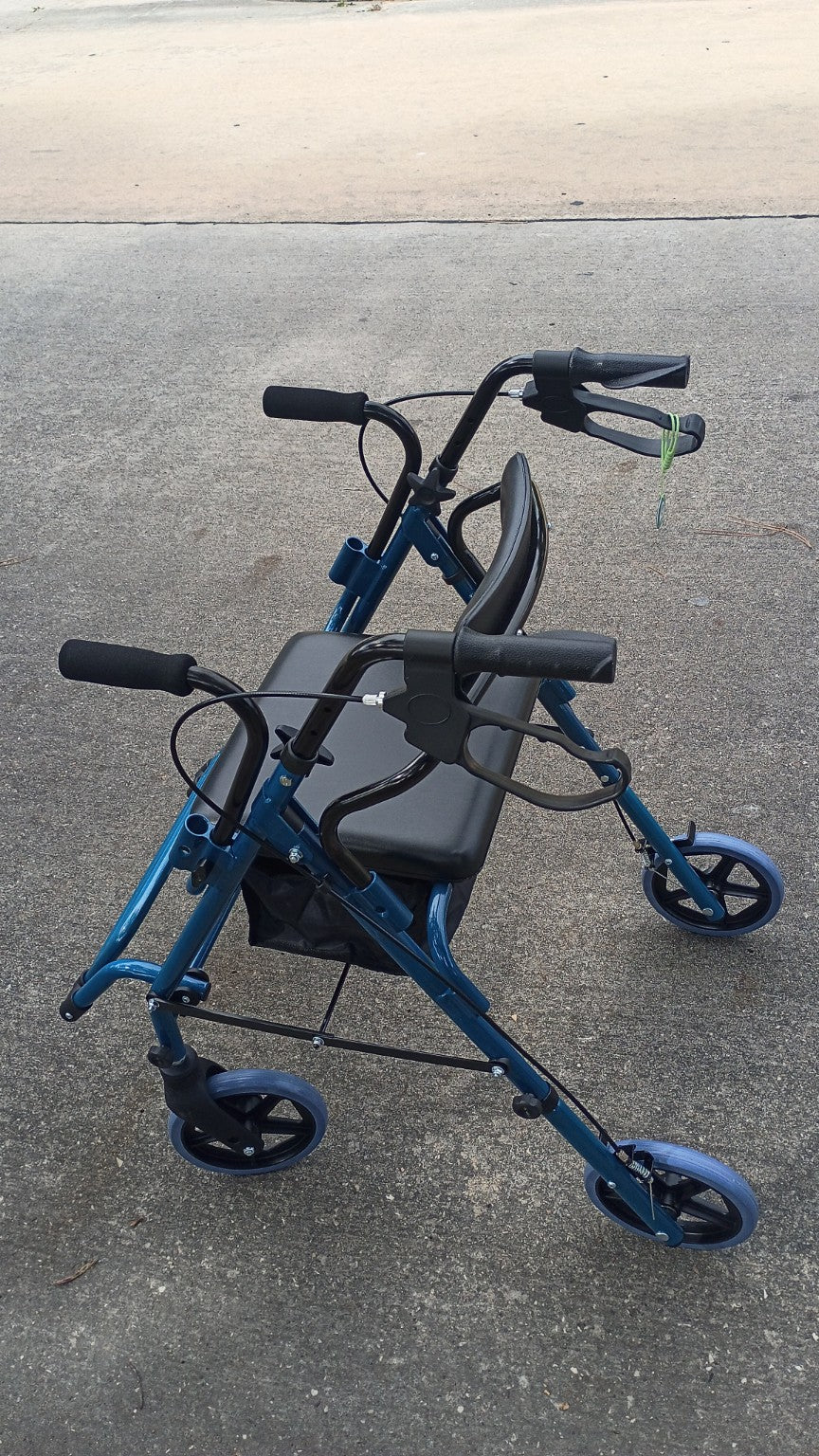 DeepTireh HY8500L 2-in-1 Rollator Walker Transport Chair Seat 300 lb Blue